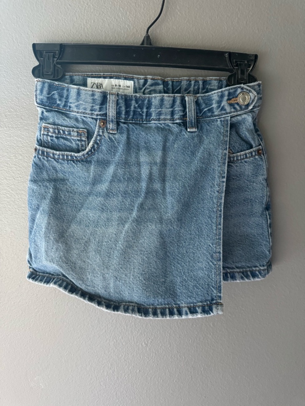 Zara Medium Blue Denim Skirt